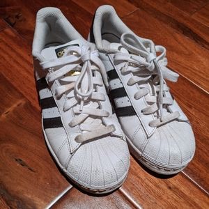 Adidas Superstars Size 5